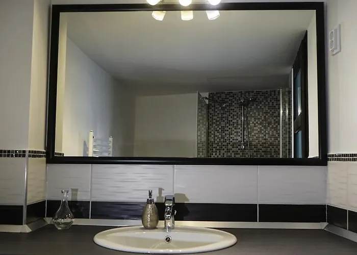 Downtown Deluxe Eger