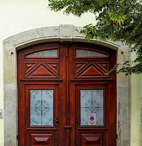 Apartment Downtown Deluxe Eger